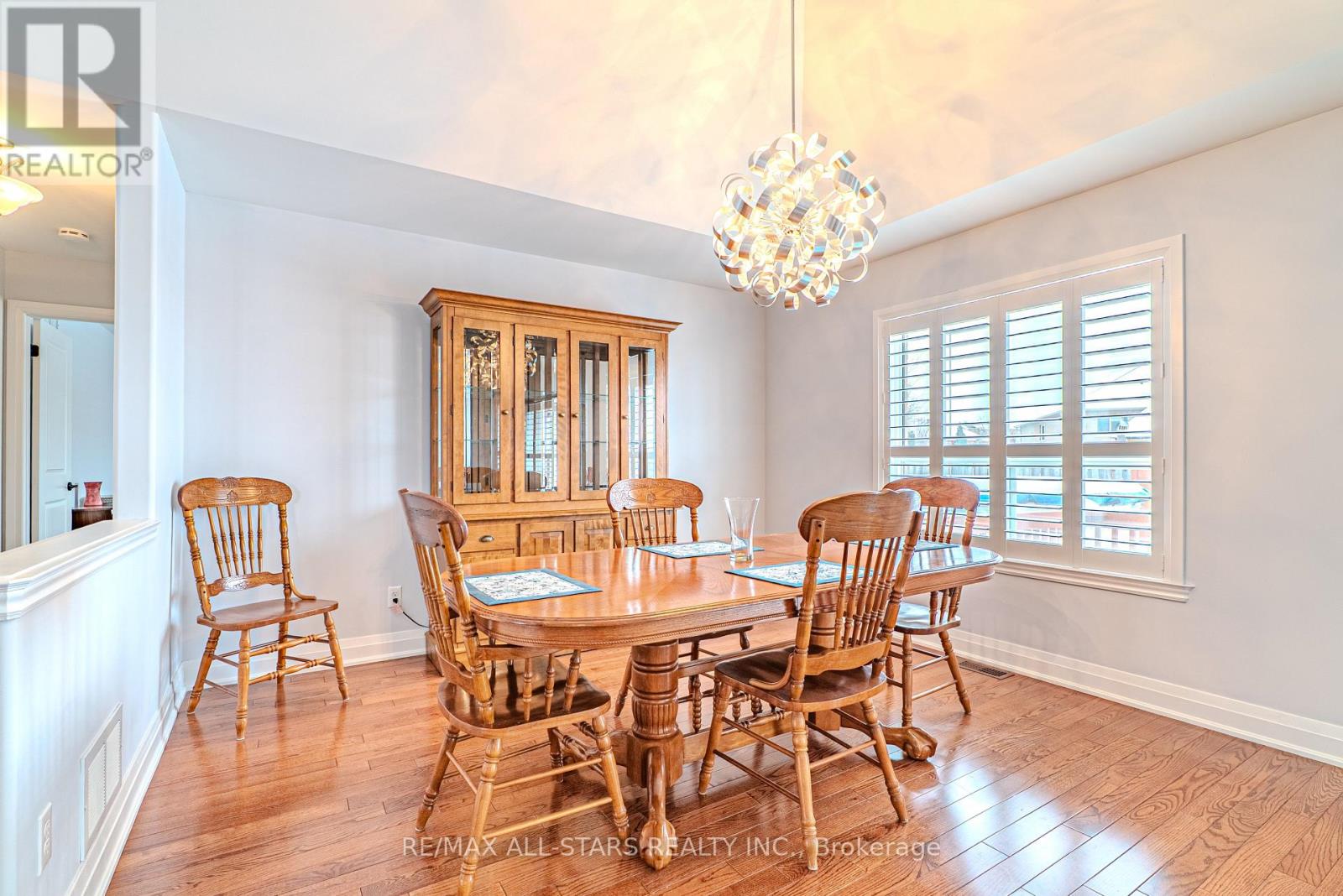 7 Parkside Drive, Kawartha Lakes (Lindsay), Ontario  K9V 5X9 - Photo 15 - X12832812