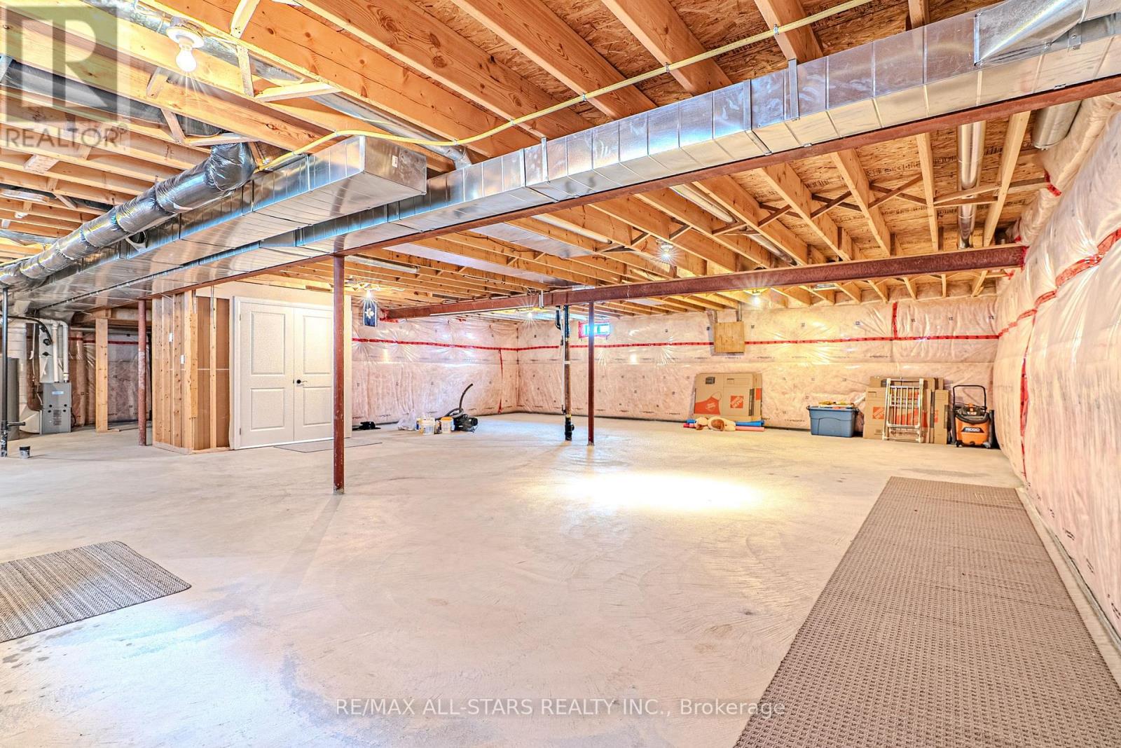 7 Parkside Drive, Kawartha Lakes (Lindsay), Ontario  K9V 5X9 - Photo 26 - X12832812