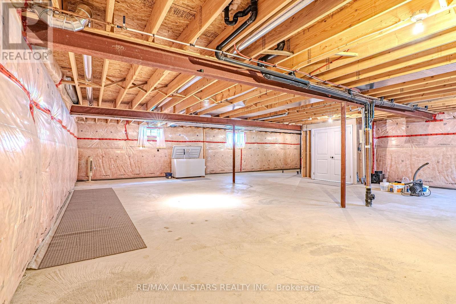 7 Parkside Drive, Kawartha Lakes (Lindsay), Ontario  K9V 5X9 - Photo 27 - X12832812