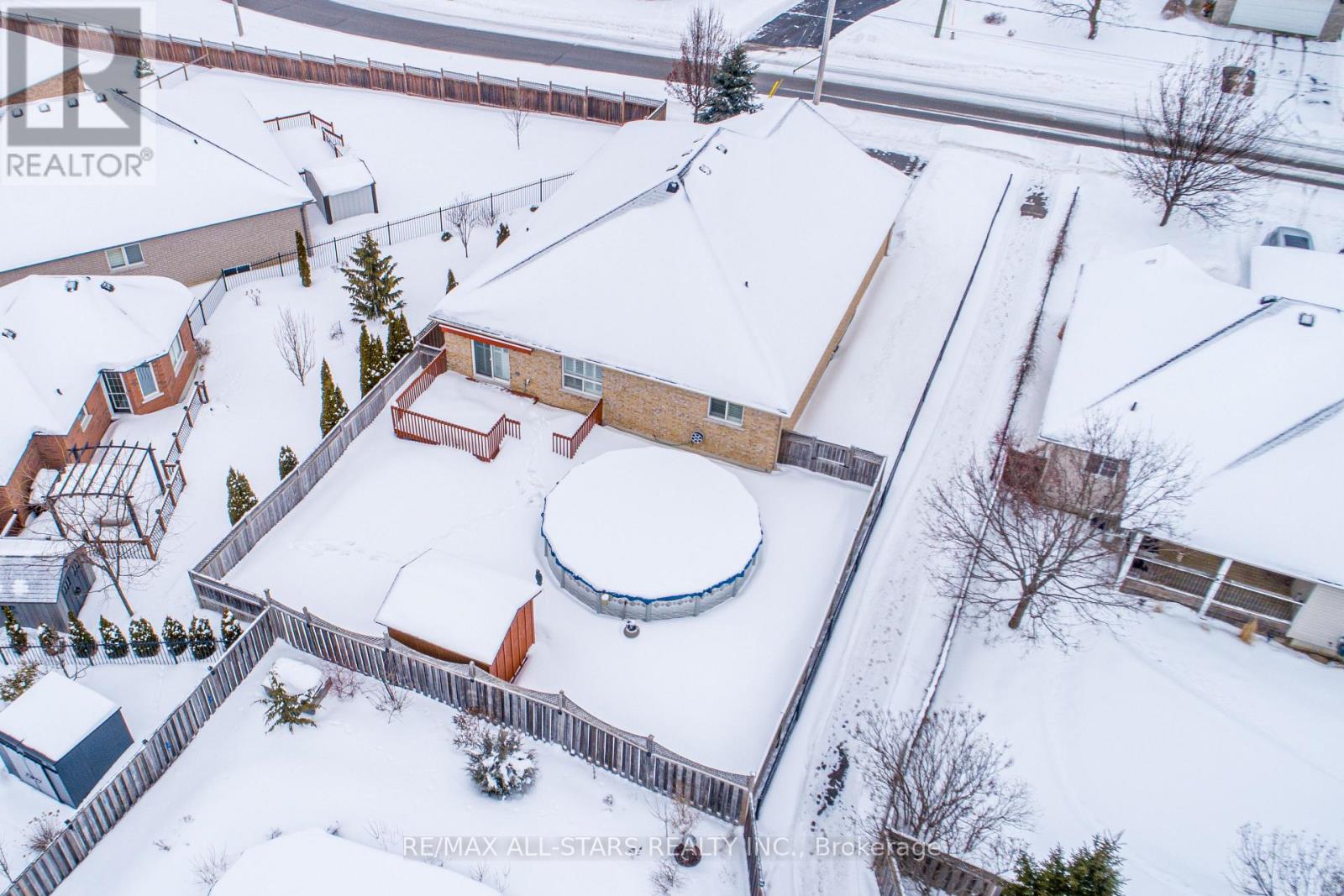 7 Parkside Drive, Kawartha Lakes (Lindsay), Ontario  K9V 5X9 - Photo 30 - X12832812