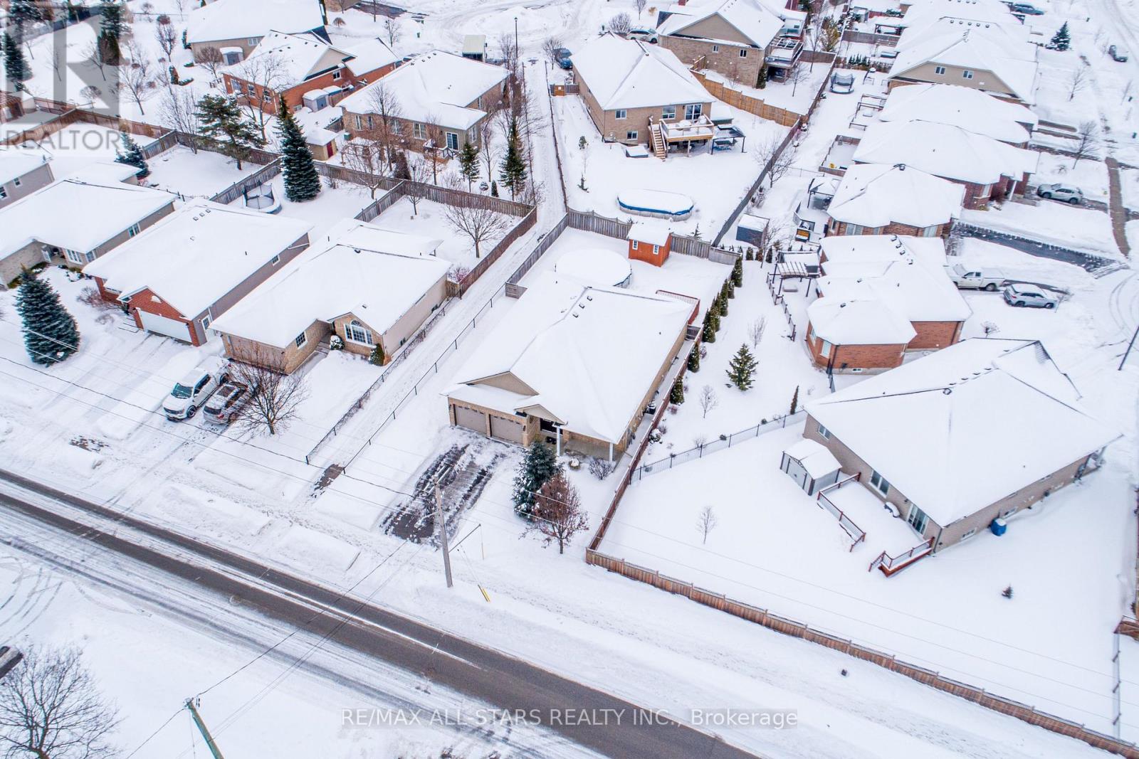 7 Parkside Drive, Kawartha Lakes (Lindsay), Ontario  K9V 5X9 - Photo 37 - X12832812