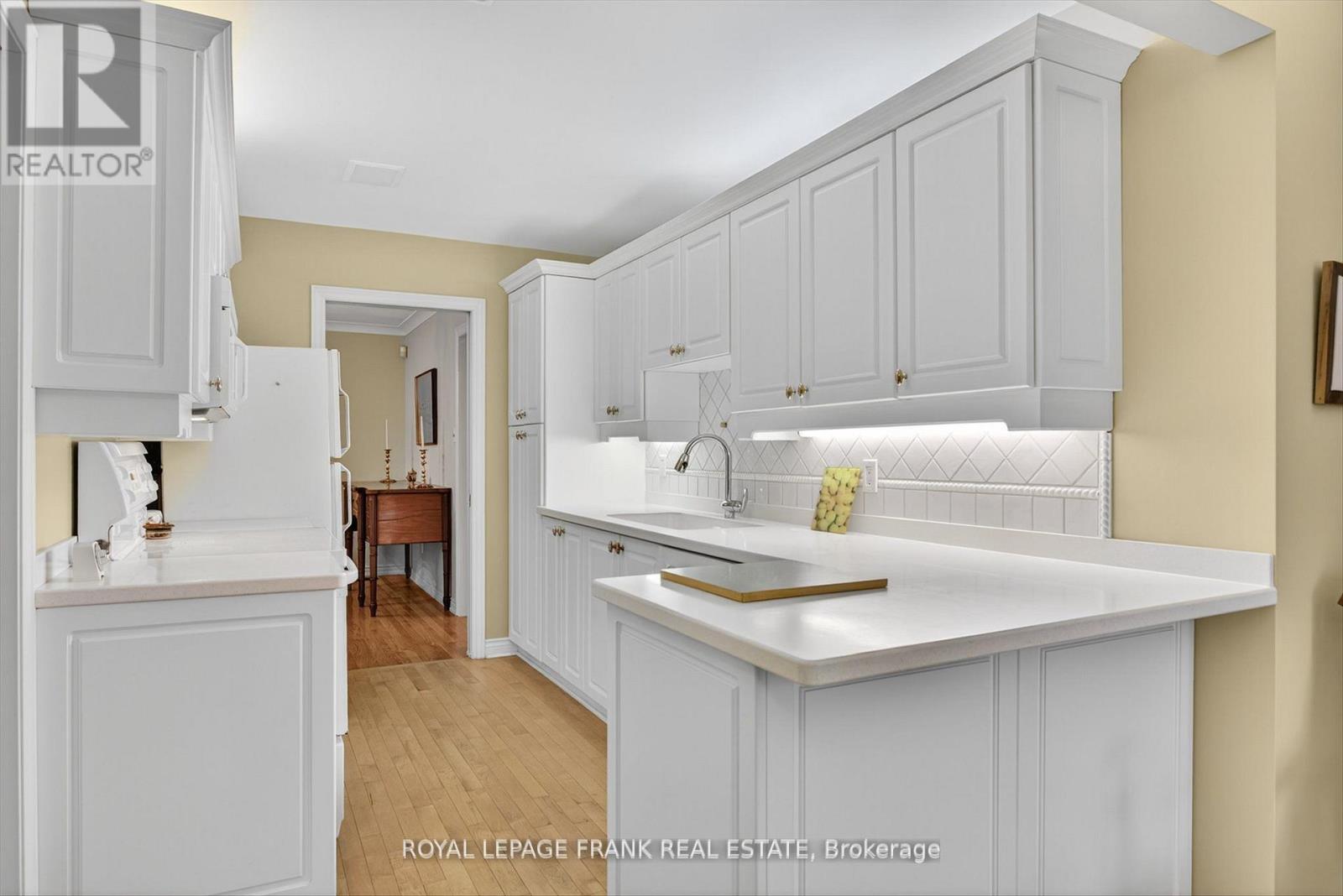 8 - 1121 Armour Road, Peterborough (Ashburnham Ward 4), Ontario  K9H 7N8 - Photo 16 - X12833486