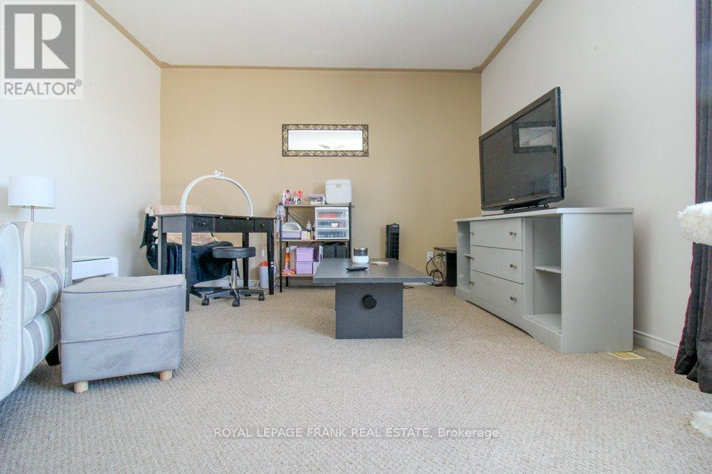 416 Abound Crescent, Peterborough (Ashburnham Ward 4), Ontario  K9J 8S2 - Photo 8 - X12833490