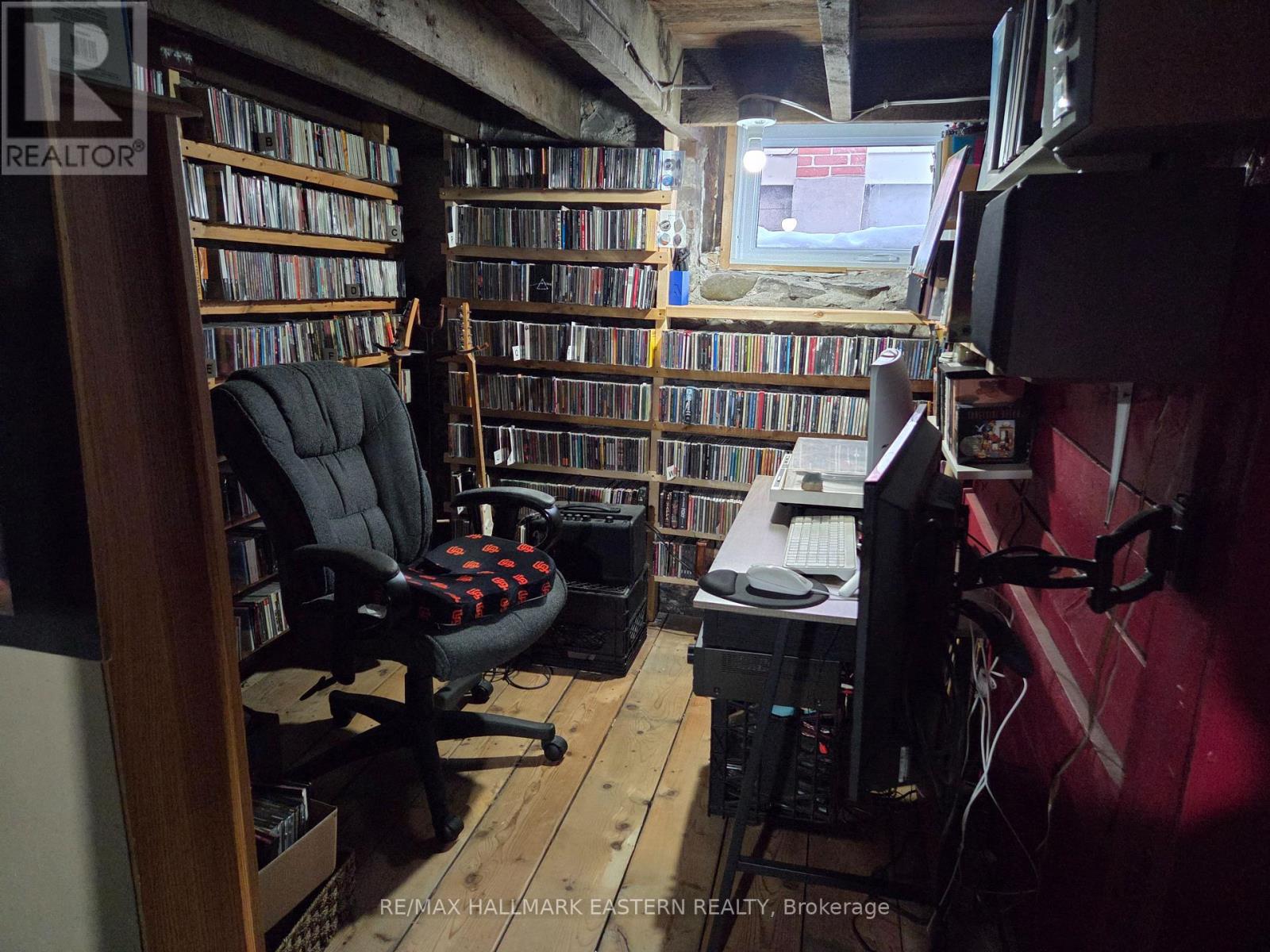 870 George Street N, Peterborough (Northcrest Ward 5), Ontario  K9H 3T7 - Photo 15 - X12834094