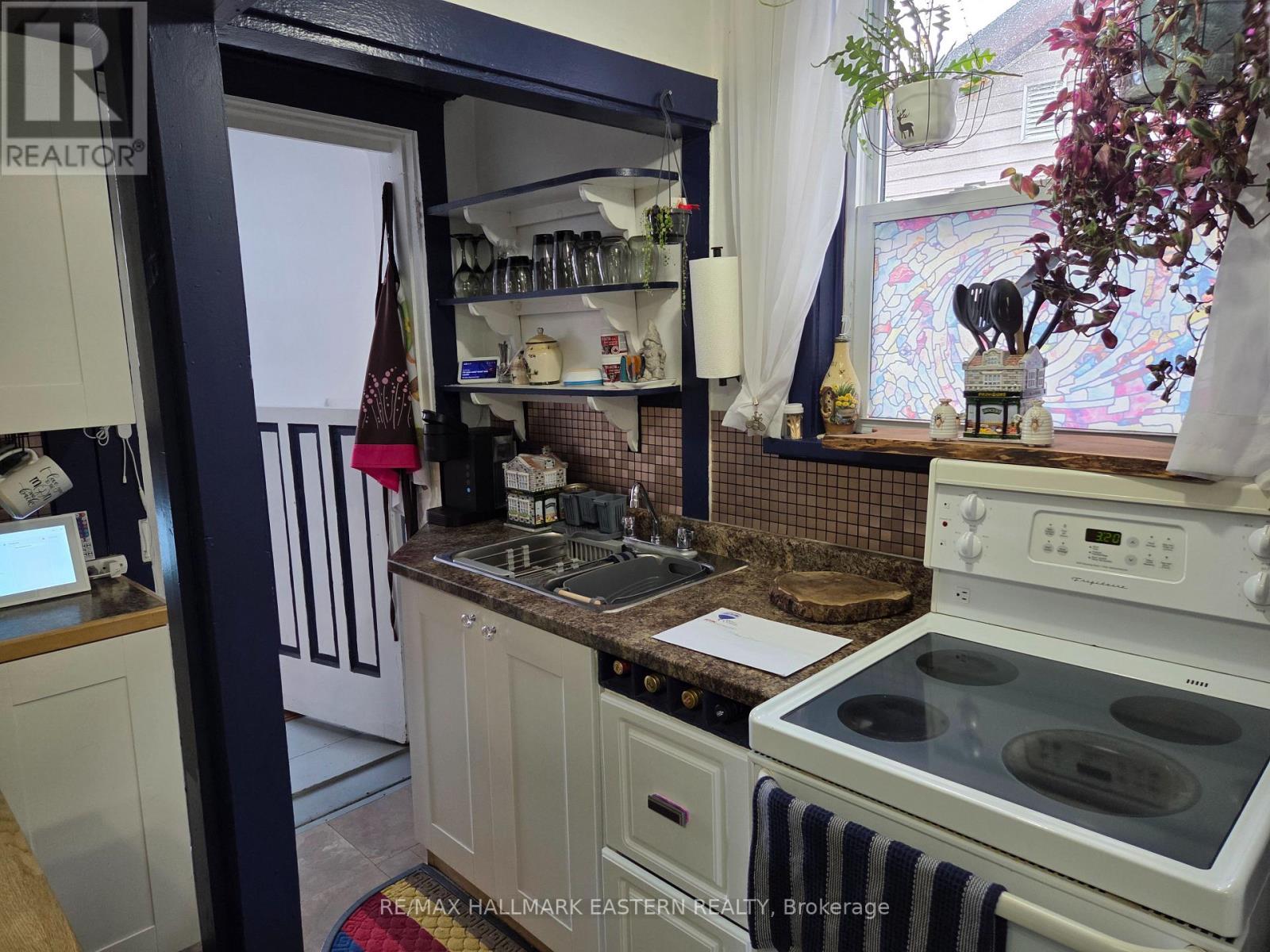 870 George Street N, Peterborough (Northcrest Ward 5), Ontario  K9H 3T7 - Photo 5 - X12834094