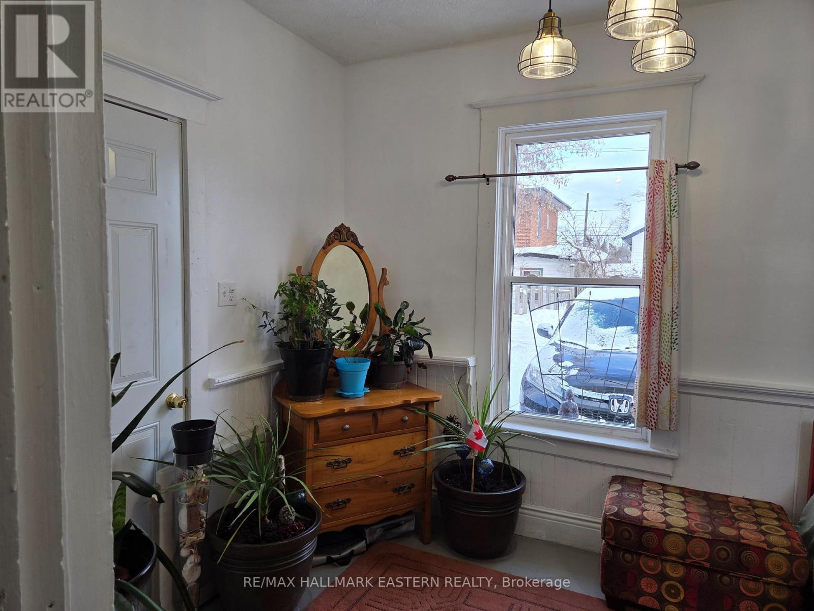 870 George Street N, Peterborough (Northcrest Ward 5), Ontario  K9H 3T7 - Photo 9 - X12834094