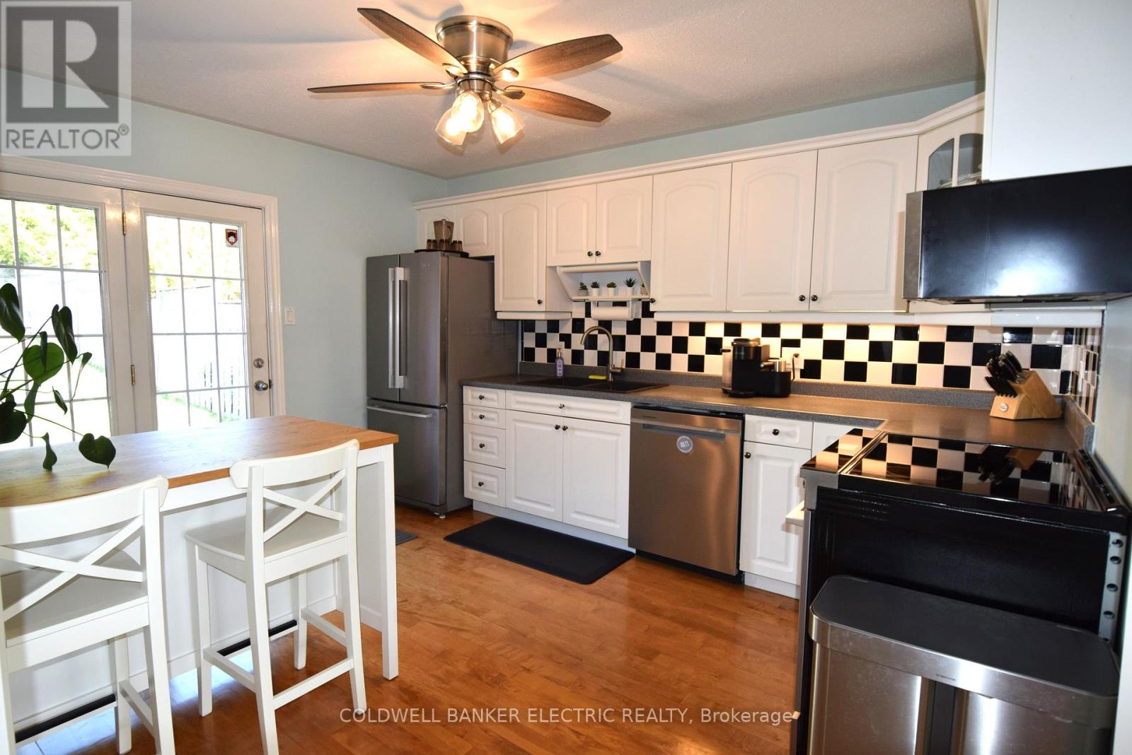 121 Haden Avenue, Peterborough (Northcrest Ward 5), Ontario  K9H 7P6 - Photo 12 - X12835108