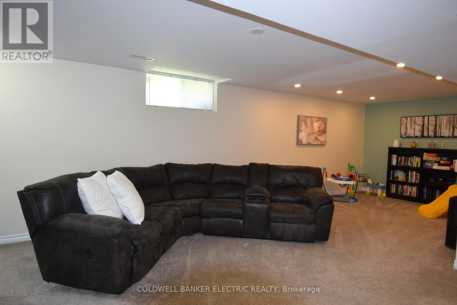 121 Haden Avenue, Peterborough (Northcrest Ward 5), Ontario  K9H 7P6 - Photo 23 - X12835108