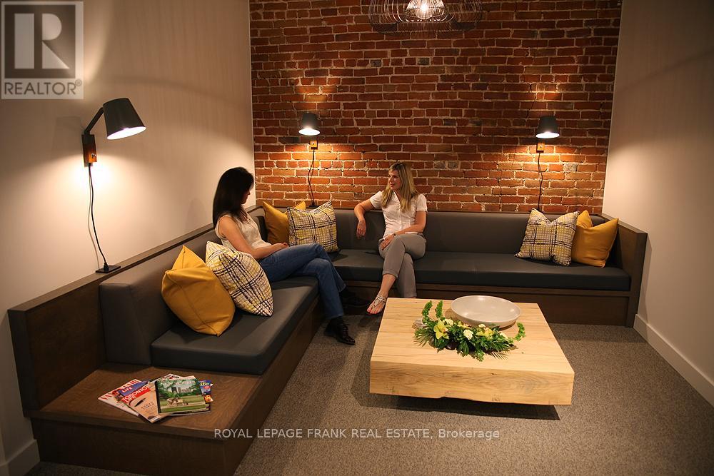 420 George Street N, Peterborough (Town Ward 3), Ontario  K9H 3R5 - Photo 5 - X12835226