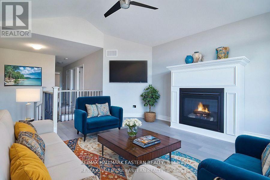 30 Coldbrook Drive, Cavan Monaghan (Millbrook Village), Ontario  L0A 1G0 - Photo 2 - X12835254