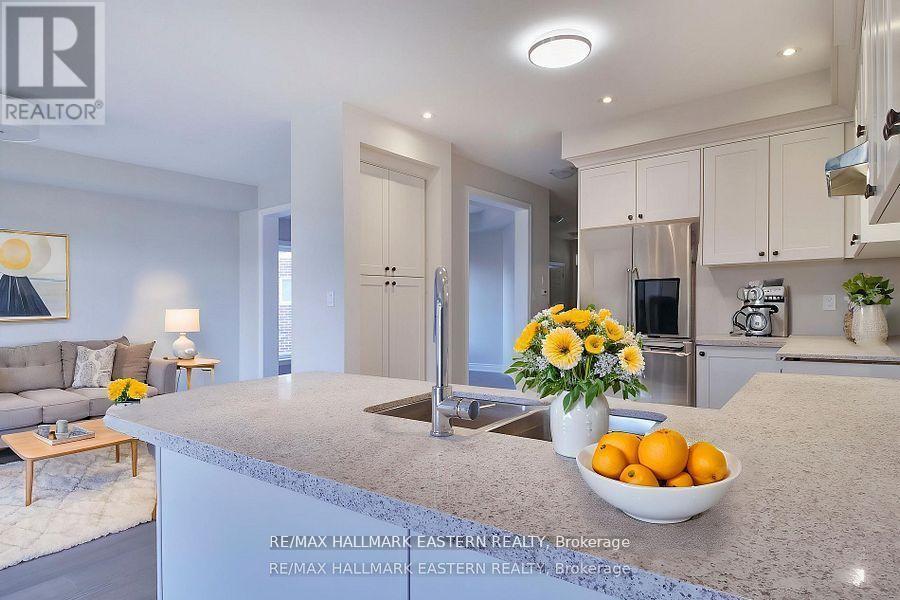 30 Coldbrook Drive, Cavan Monaghan (Millbrook Village), Ontario  L0A 1G0 - Photo 4 - X12835254