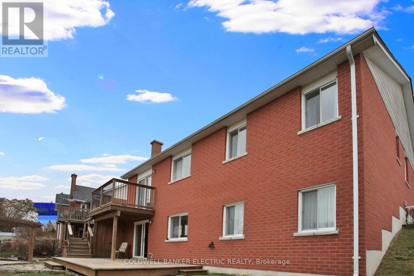 1830 Stratton Avenue, Peterborough (Otonabee Ward 1), Ontario  K9K 2E6 - Photo 35 - X12835836