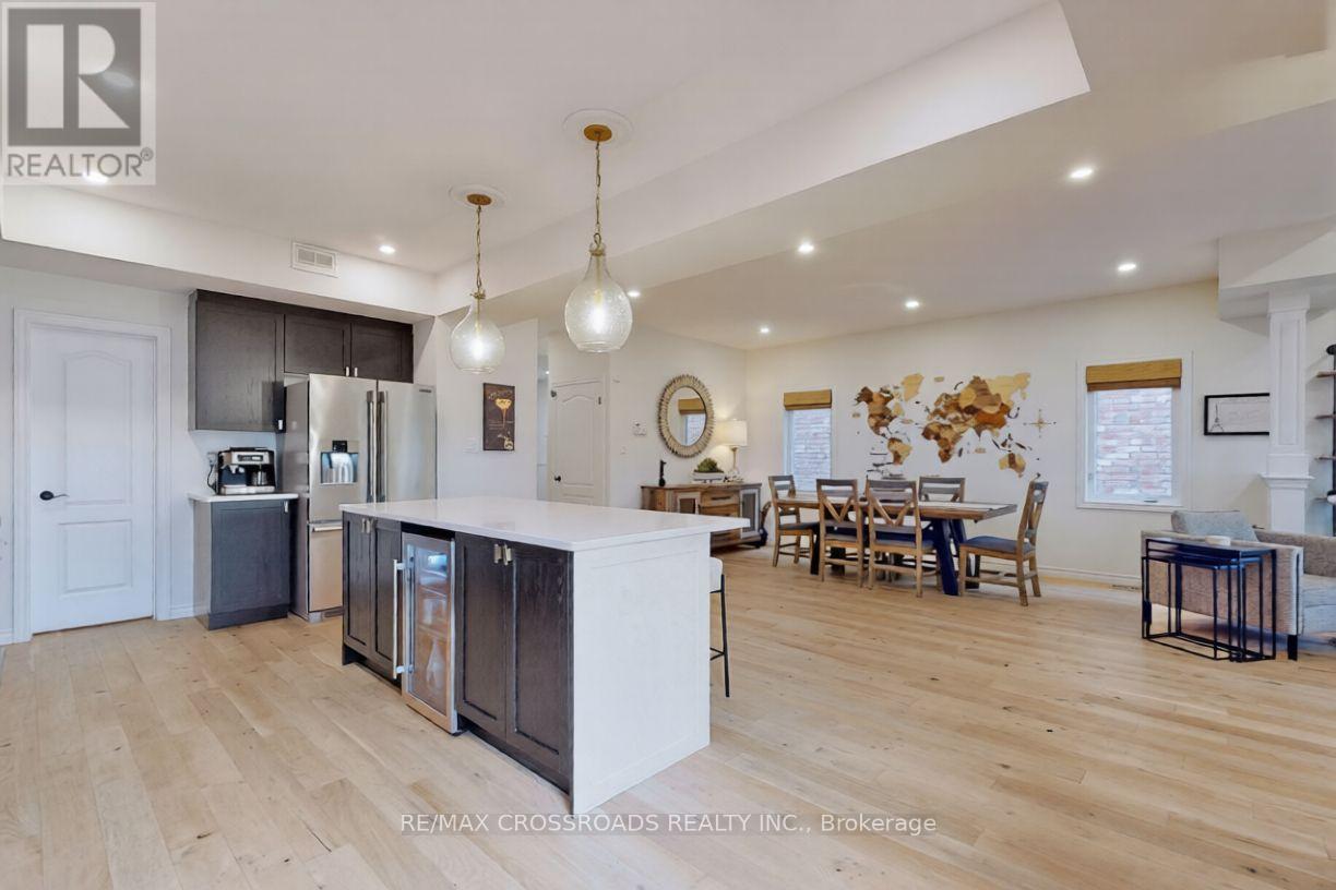 741 Sawmill Road, Peterborough (Northcrest Ward 5), Ontario  K9L 0G3 - Photo 12 - X12836236