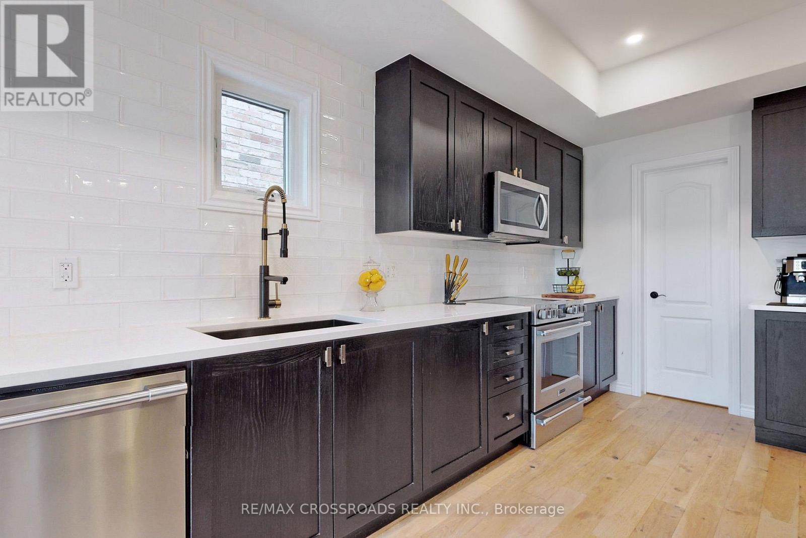 741 Sawmill Road, Peterborough (Northcrest Ward 5), Ontario  K9L 0G3 - Photo 13 - X12836236