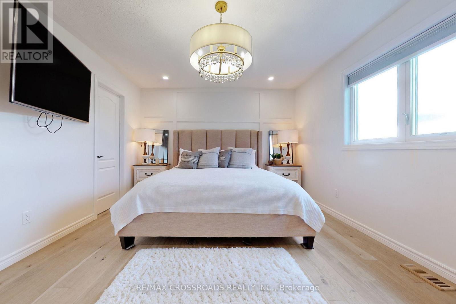 741 Sawmill Road, Peterborough (Northcrest Ward 5), Ontario  K9L 0G3 - Photo 17 - X12836236