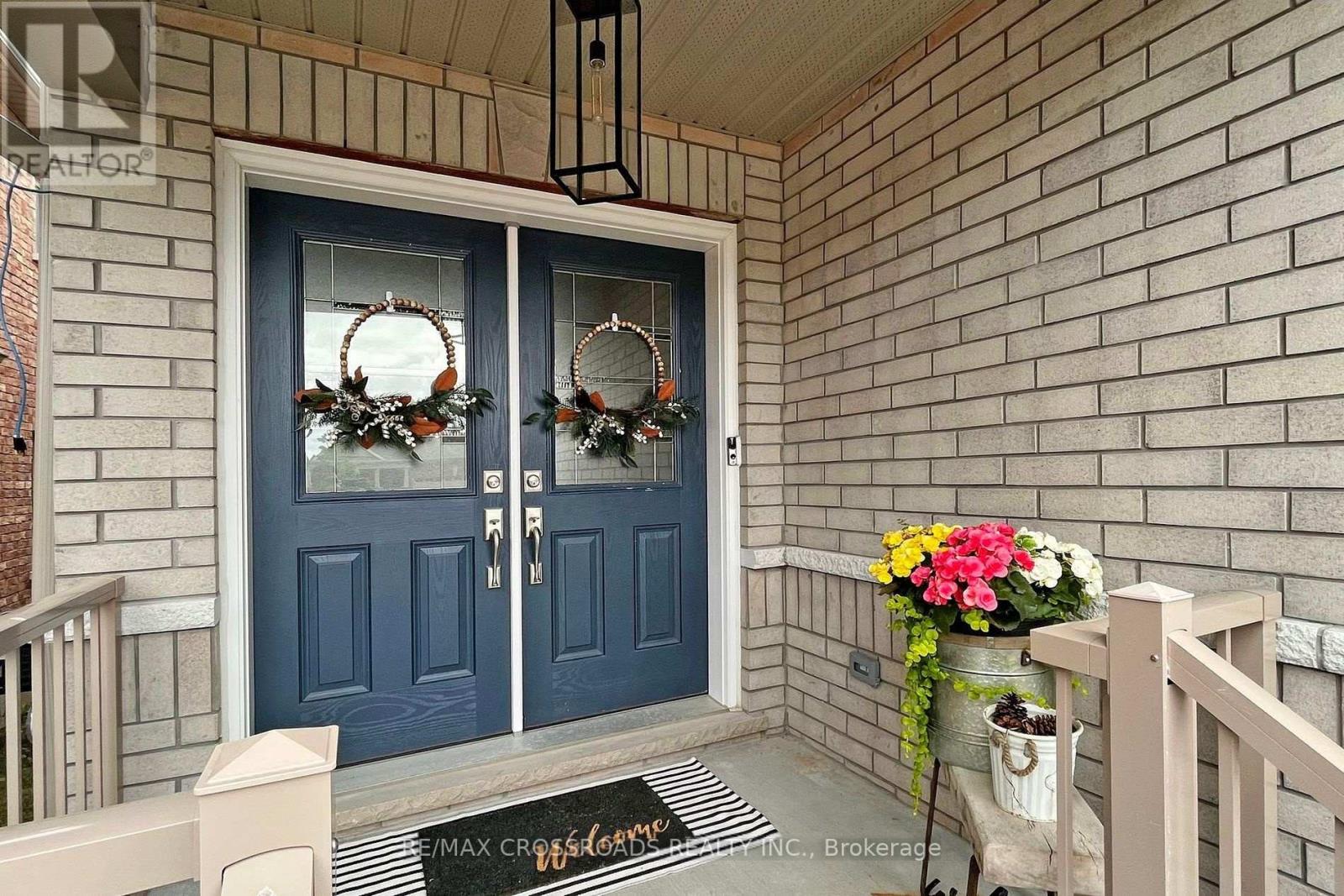 741 Sawmill Road, Peterborough (Northcrest Ward 5), Ontario  K9L 0G3 - Photo 3 - X12836236