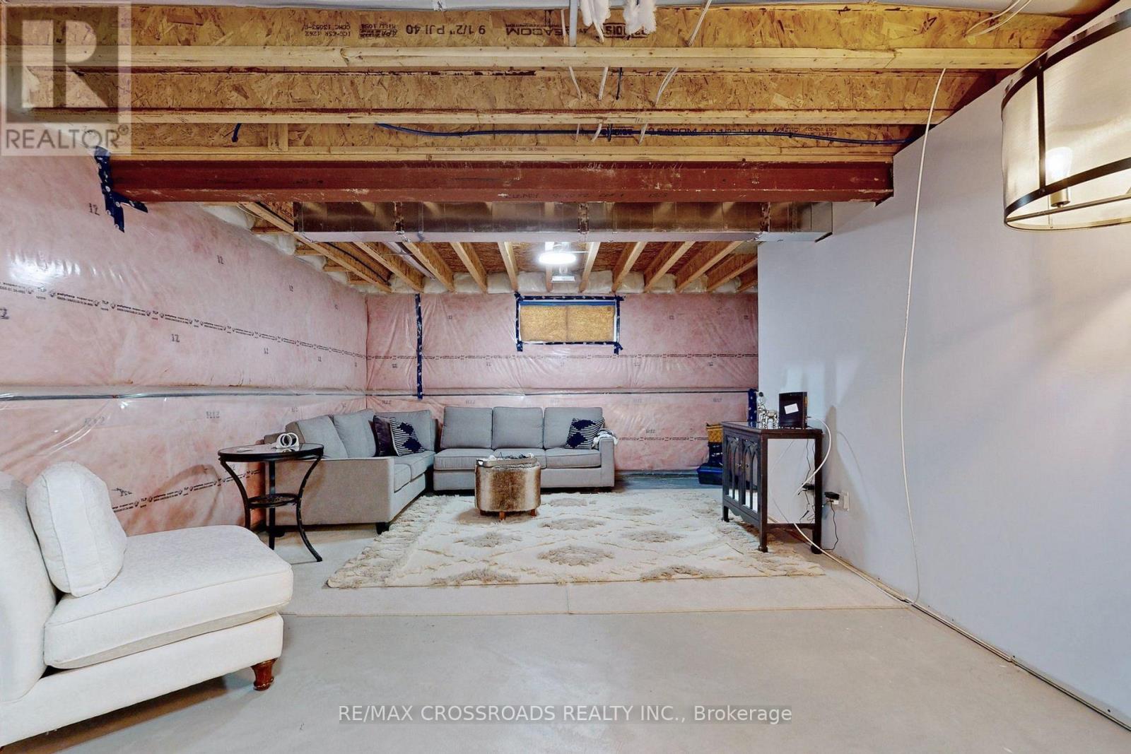 741 Sawmill Road, Peterborough (Northcrest Ward 5), Ontario  K9L 0G3 - Photo 33 - X12836236