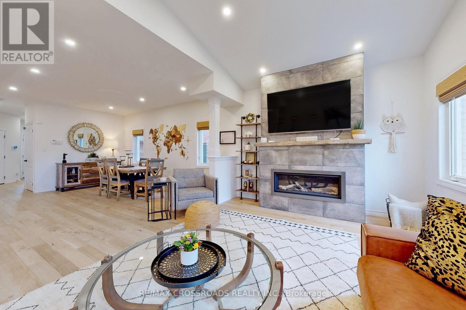 741 Sawmill Road, Peterborough (Northcrest Ward 5), Ontario  K9L 0G3 - Photo 6 - X12836236