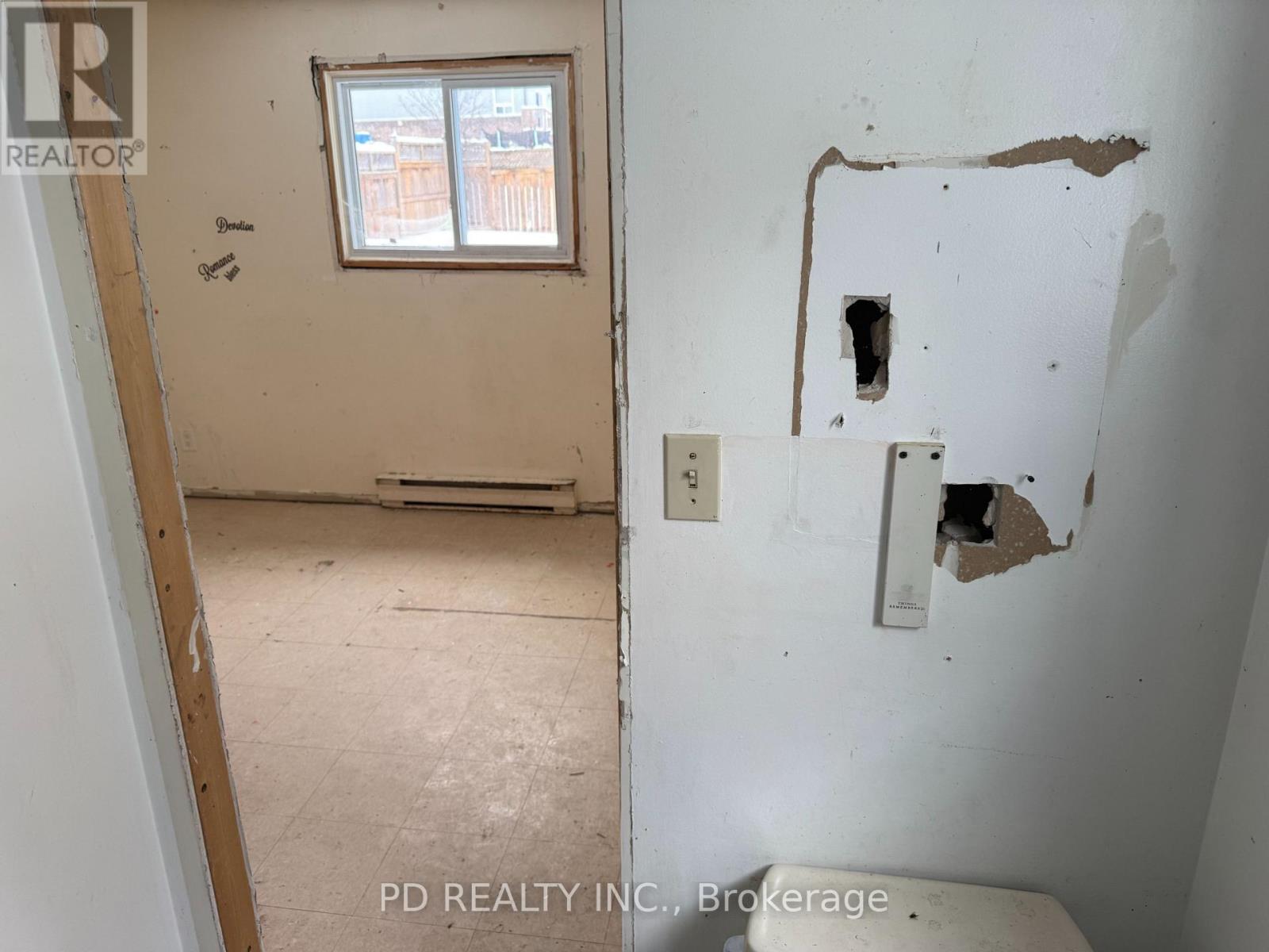 831 Milford Drive, Peterborough (Ashburnham Ward 4), Ontario  K9J 8K3 - Photo 14 - X12837470