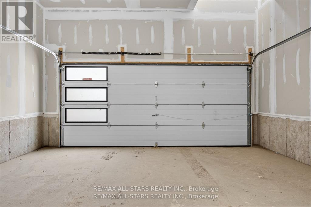 164 Alcorn Drive, Kawartha Lakes (Lindsay), Ontario  K9V 0T2 - Photo 39 - X12838028