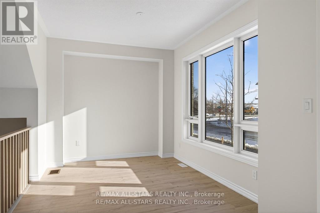 164 Alcorn Drive, Kawartha Lakes (Lindsay), Ontario  K9V 0T2 - Photo 4 - X12838028