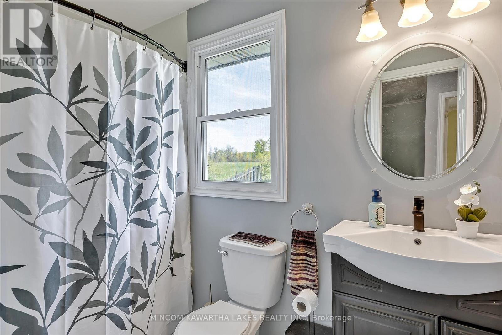 1405 Hiawatha Line, Otonabee-South Monaghan, Ontario  K9J 6X8 - Photo 19 - X12838342