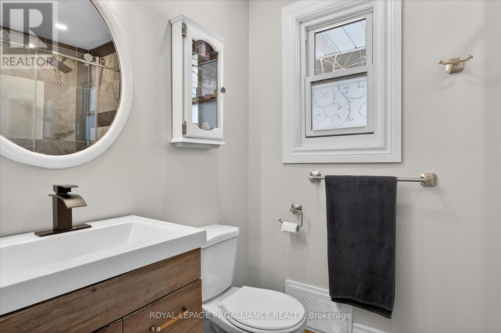 960 Weller Street N, Peterborough (Monaghan Ward 2), Ontario  K9J 4Y2 - Photo 22 - X12838398