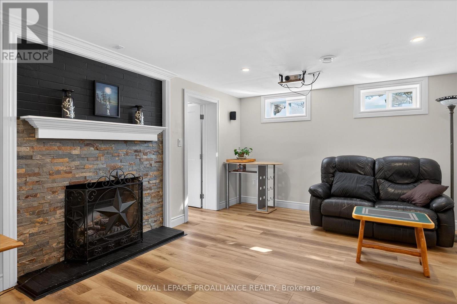 960 Weller Street N, Peterborough (Monaghan Ward 2), Ontario  K9J 4Y2 - Photo 42 - X12838398