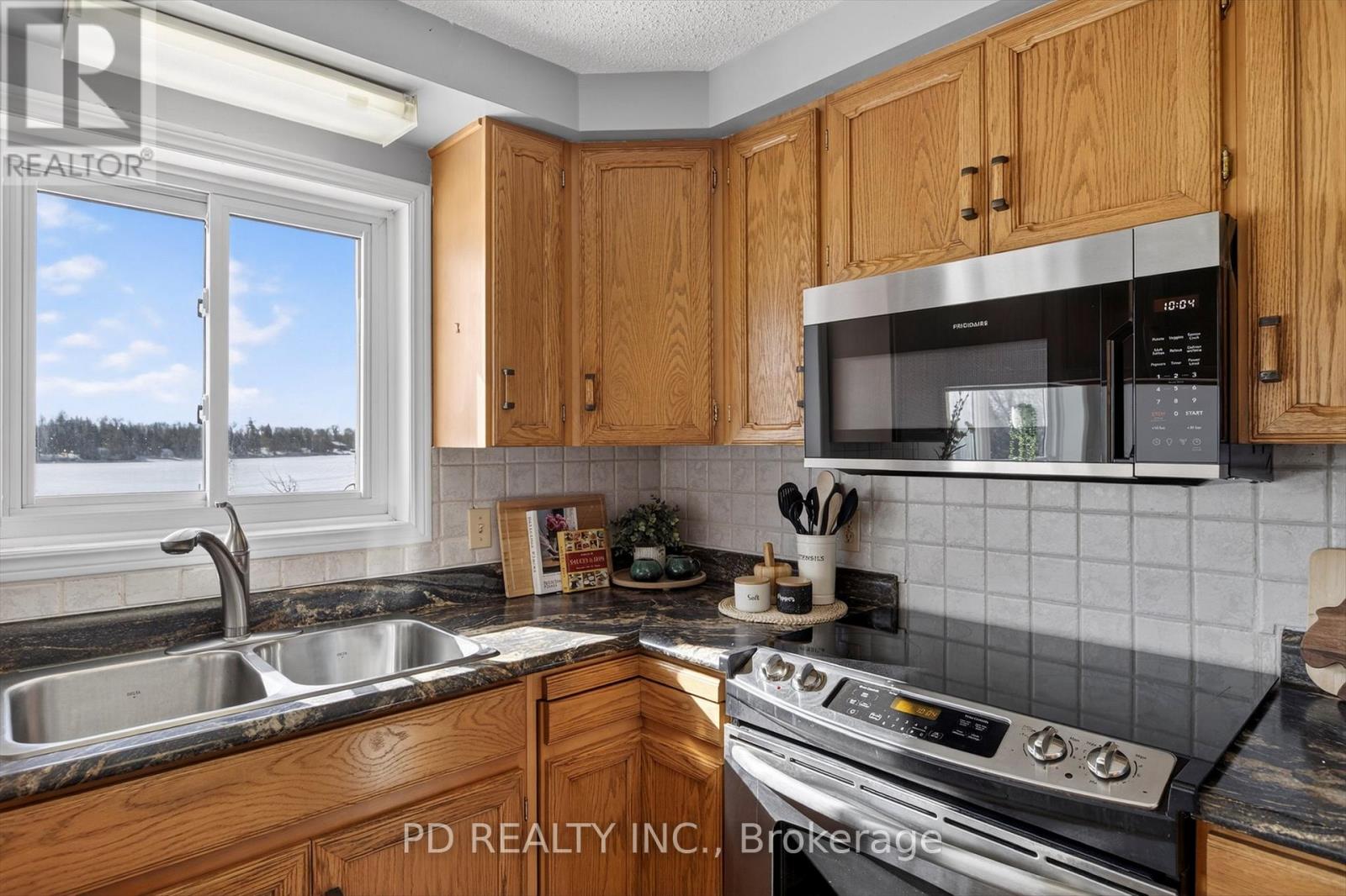 114 Clearview Drive, Kawartha Lakes (Emily), Ontario  K0L 2W0 - Photo 12 - X12838516