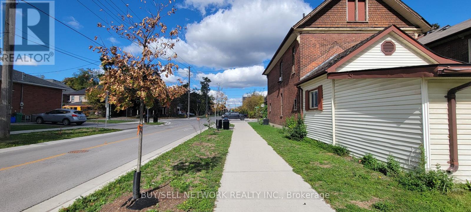 257 Dalhousie Street, Peterborough (Town Ward 3), Ontario  K9J 2M3 - Photo 4 - X12838758