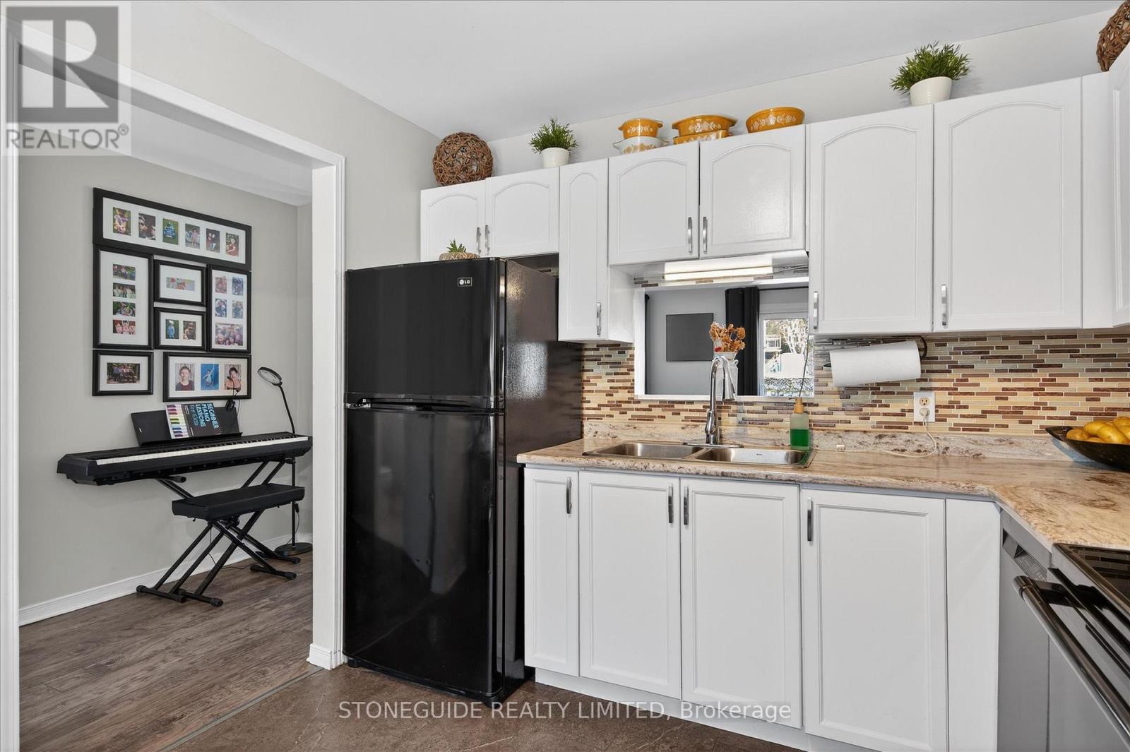 503 - 2650 Marsdale Drive, Peterborough (Ashburnham Ward 4), Ontario  K9L 1Y2 - Photo 14 - X12838894