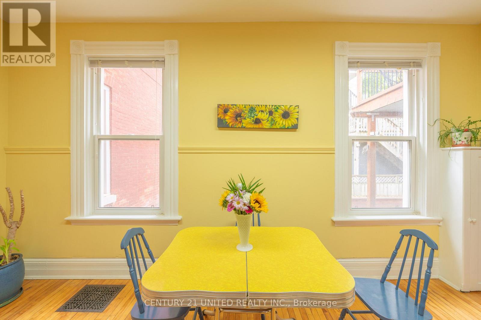 210 Mcdonnel Street, Peterborough (Town Ward 3), Ontario  K9H 2V9 - Photo 12 - X12839038