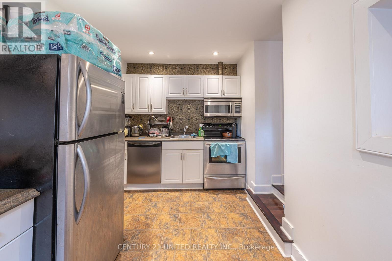 210 Mcdonnel Street, Peterborough (Town Ward 3), Ontario  K9H 2V9 - Photo 27 - X12839038