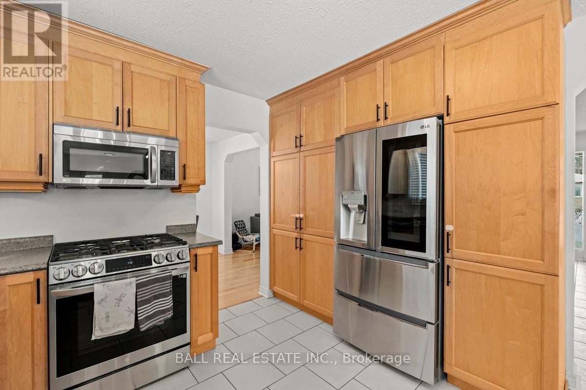 93 Facendi Drive, Peterborough (Monaghan Ward 2), Ontario  K9J 6V2 - Photo 12 - X12839186