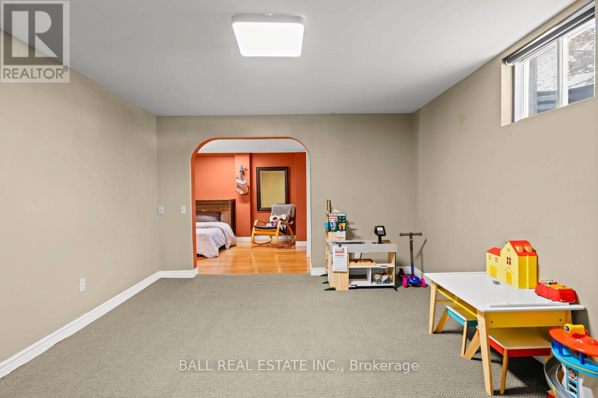 93 Facendi Drive, Peterborough (Monaghan Ward 2), Ontario  K9J 6V2 - Photo 33 - X12839186