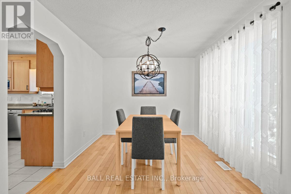 93 Facendi Drive, Peterborough (Monaghan Ward 2), Ontario  K9J 6V2 - Photo 8 - X12839186