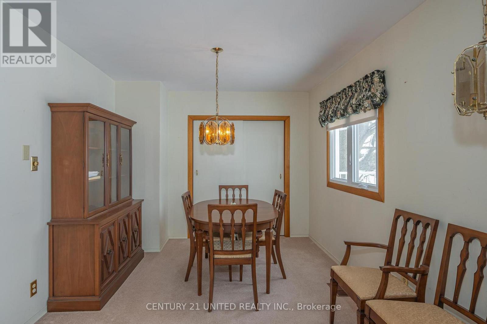 2412 Upper Chemong Drive, Selwyn, Ontario  K0L 2H0 - Photo 9 - X12839798