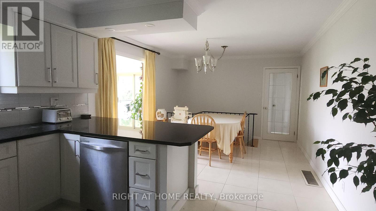 2853 Bellwood Drive, Clarington, Ontario  L1B 0L5 - Photo 6 - E12841548