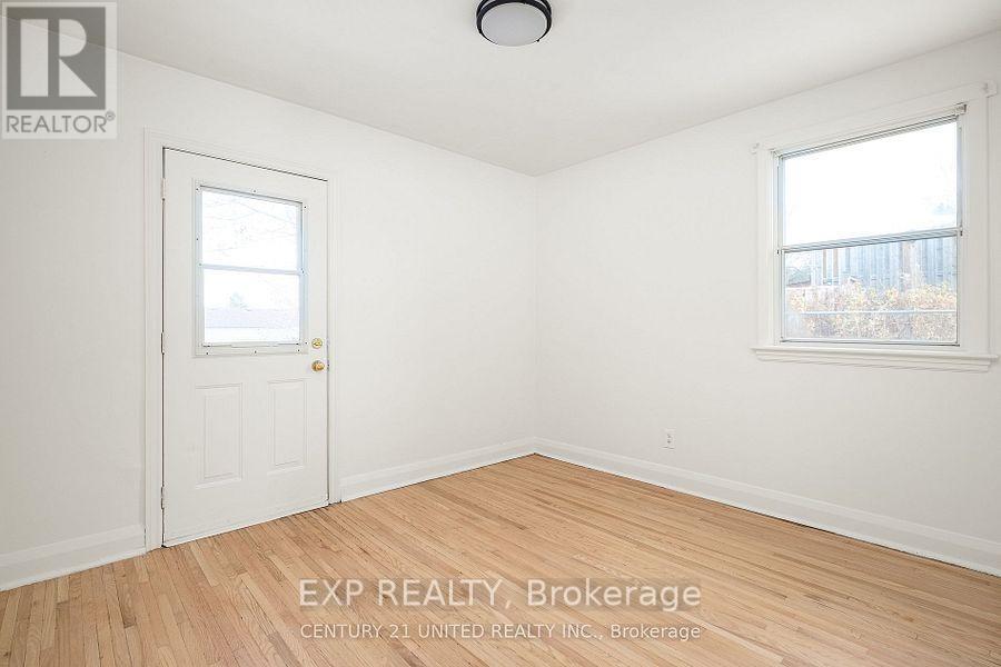 298 Swanston Avenue, Peterborough (Ashburnham Ward 4), Ontario  K9H 1P7 - Photo 12 - X12842230