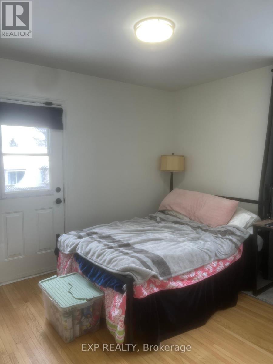 298 Swanston Avenue, Peterborough (Ashburnham Ward 4), Ontario  K9H 1P7 - Photo 13 - X12842230