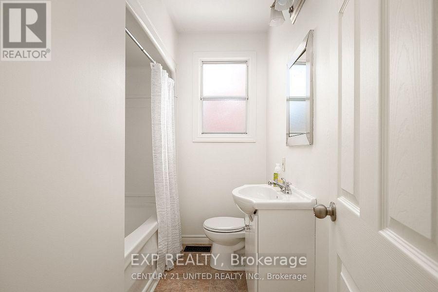 298 Swanston Avenue, Peterborough (Ashburnham Ward 4), Ontario  K9H 1P7 - Photo 16 - X12842230