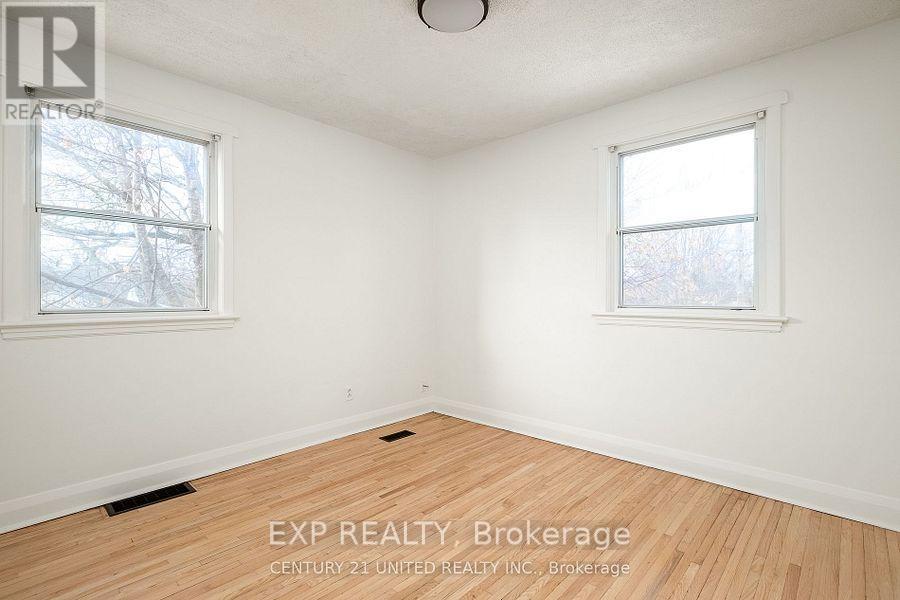 298 Swanston Avenue, Peterborough (Ashburnham Ward 4), Ontario  K9H 1P7 - Photo 17 - X12842230