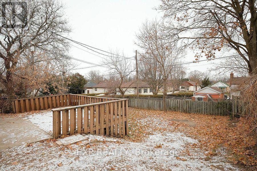 298 Swanston Avenue, Peterborough (Ashburnham Ward 4), Ontario  K9H 1P7 - Photo 37 - X12842230