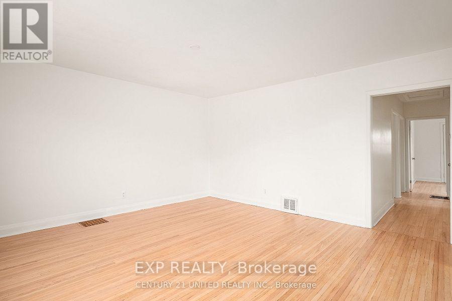 298 Swanston Avenue, Peterborough (Ashburnham Ward 4), Ontario  K9H 1P7 - Photo 8 - X12842230