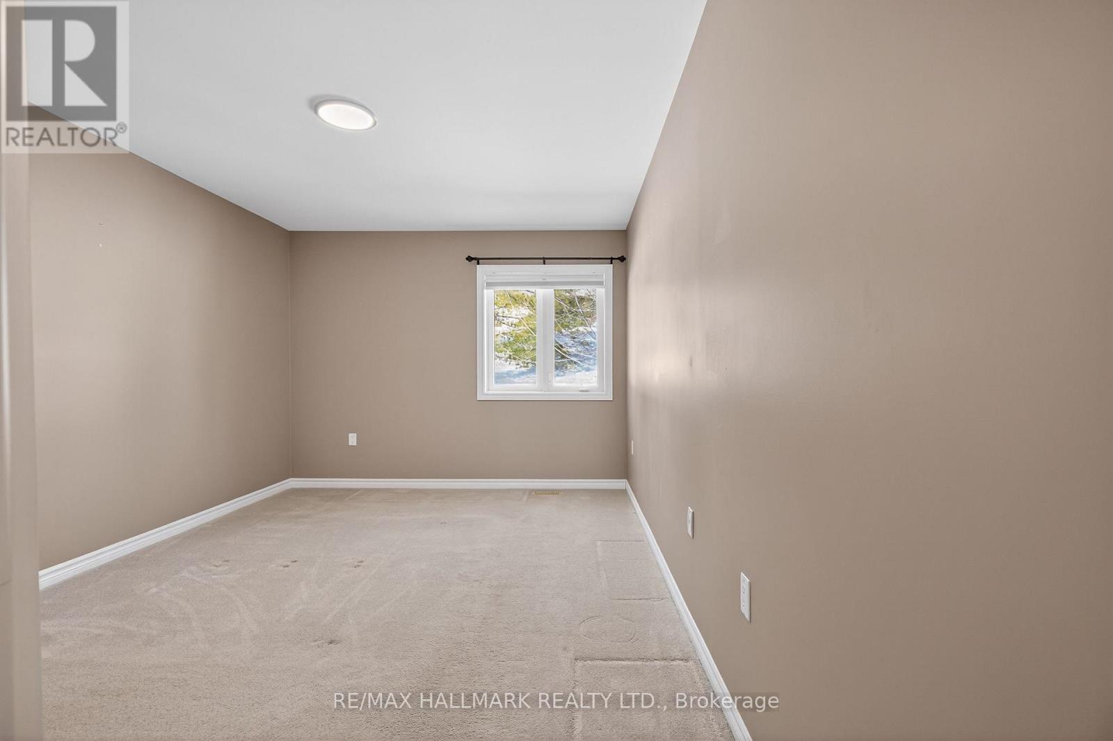 105 - 86 Village Crescent, Peterborough (Otonabee Ward 1), Ontario  K9J 8S7 - Photo 25 - X12842296