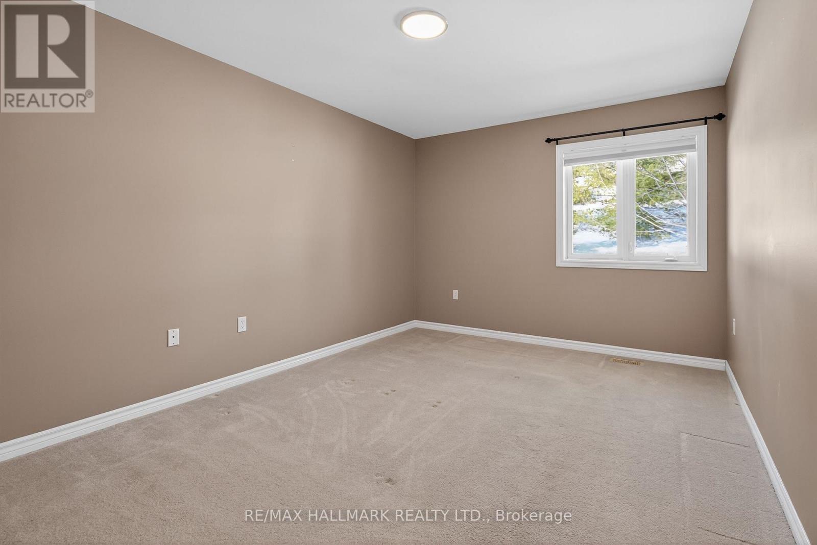 105 - 86 Village Crescent, Peterborough (Otonabee Ward 1), Ontario  K9J 8S7 - Photo 26 - X12842296