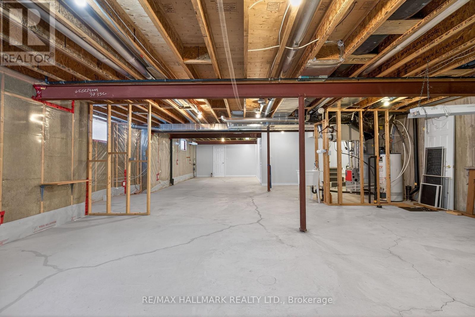 105 - 86 Village Crescent, Peterborough (Otonabee Ward 1), Ontario  K9J 8S7 - Photo 37 - X12842296