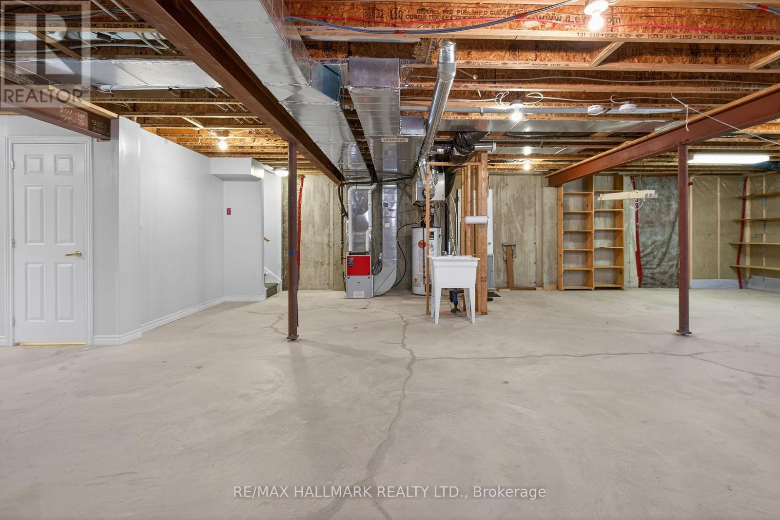 105 - 86 Village Crescent, Peterborough (Otonabee Ward 1), Ontario  K9J 8S7 - Photo 39 - X12842296