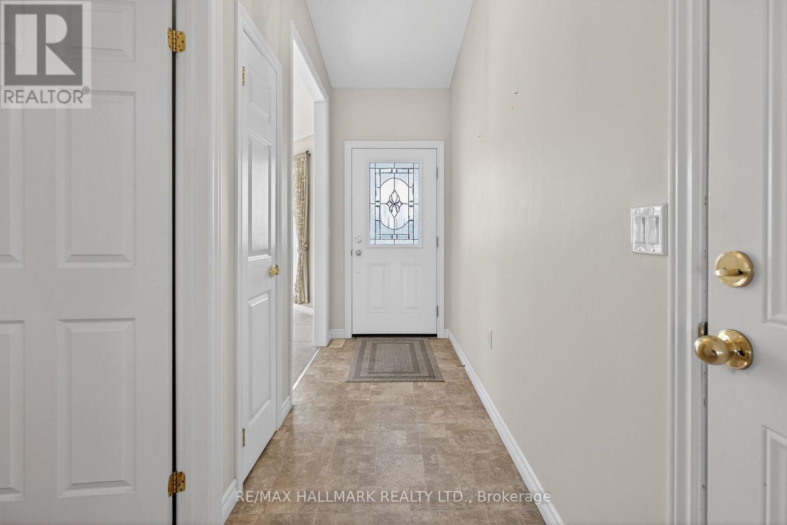 105 - 86 Village Crescent, Peterborough (Otonabee Ward 1), Ontario  K9J 8S7 - Photo 5 - X12842296