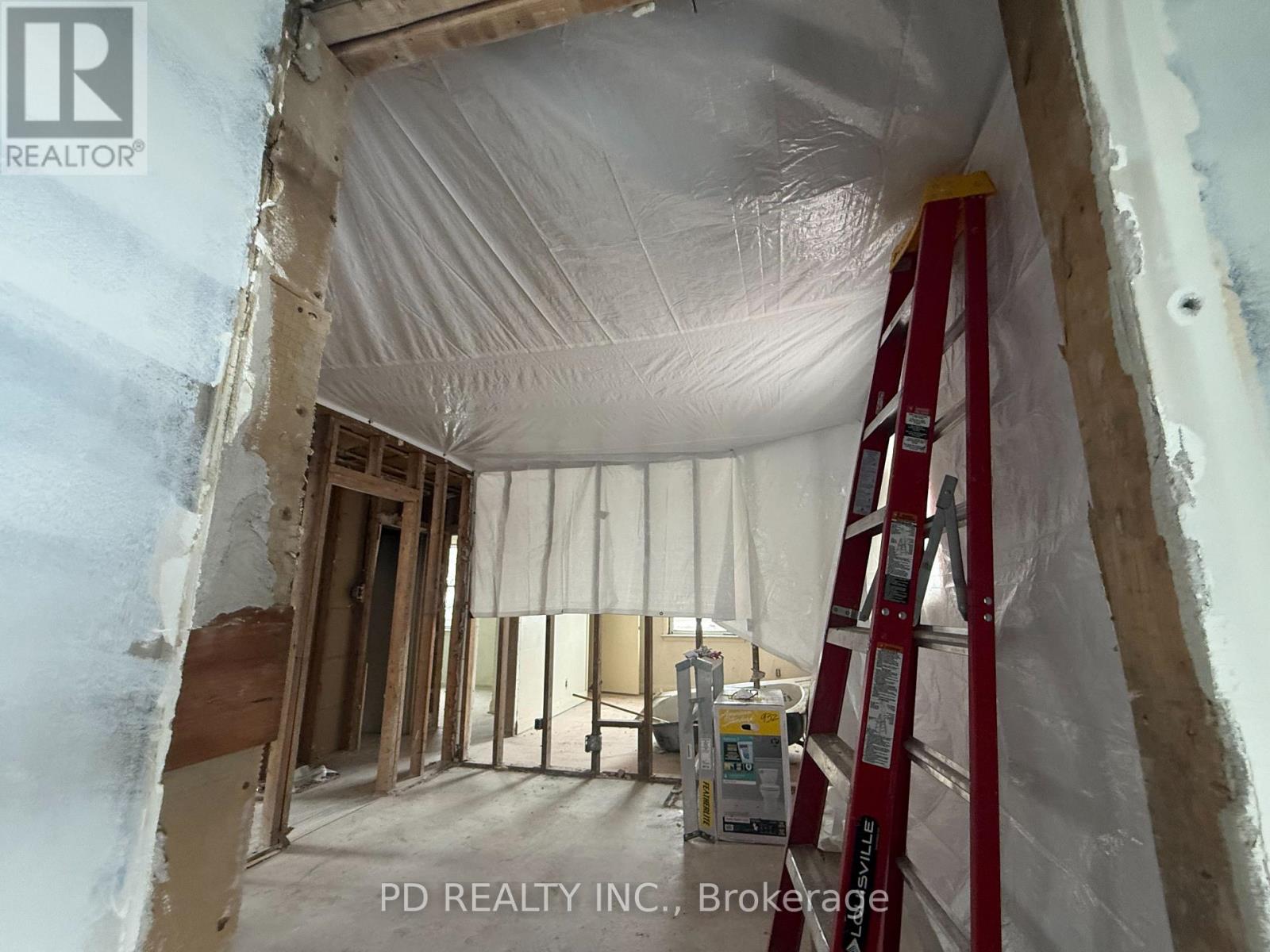 1028 Western Avenue, Peterborough (Otonabee Ward 1), Ontario  K9J 5W4 - Photo 13 - X12842520